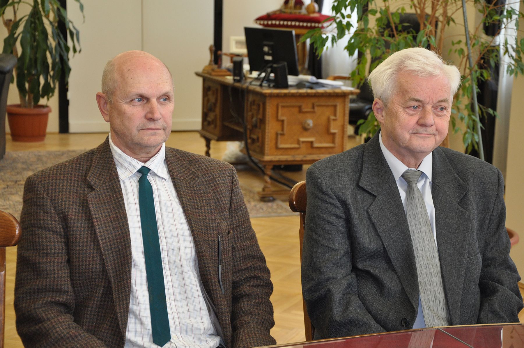 Molnár Lajos és Tápai József elnöki elismerése a Megyeházán